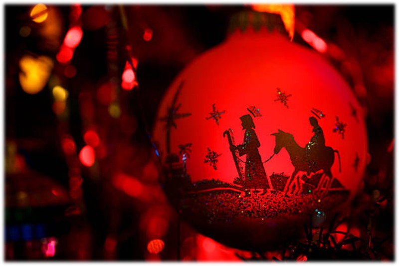 Heiligabend, 24. Dezember, 22.30 Uhr (Einstimmen mit Musik ab 22 Uhr)